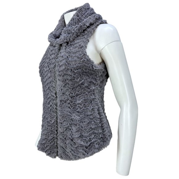 PATAGONIA Feather Gray Pelage Faux Fur Fleece Vest Sz Small - Picture 6 of 8